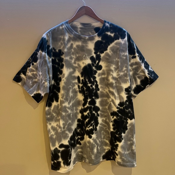 Nike black and grey tie dye tee oversized - Picture 2 of 5